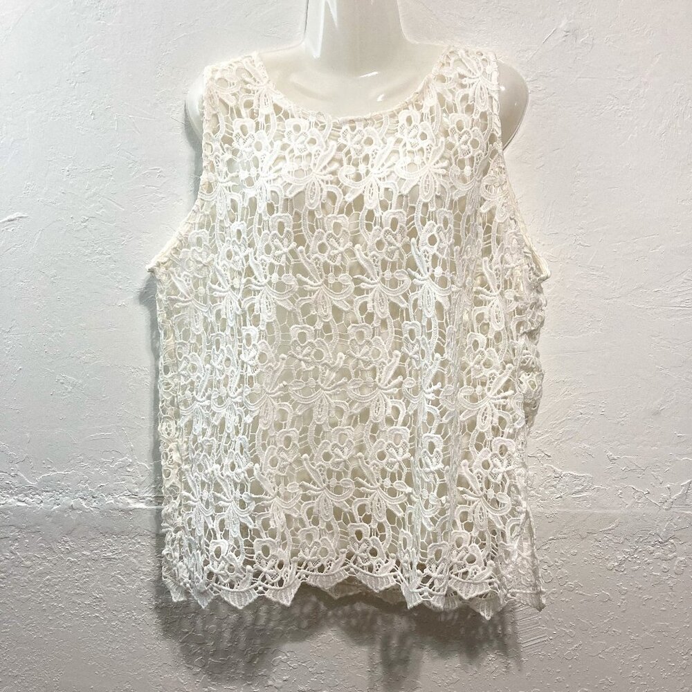 NWT BLANC Du NIL Crochet Sleeveless Top White Scalloped Cut out Floral Size 4/42